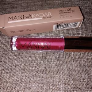 Manna kadar peony lip oil